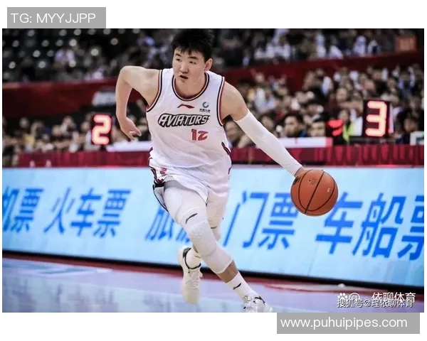 深圳篮球队意识争议引发热议球迷对球队表现和战术选择的看法碰撞