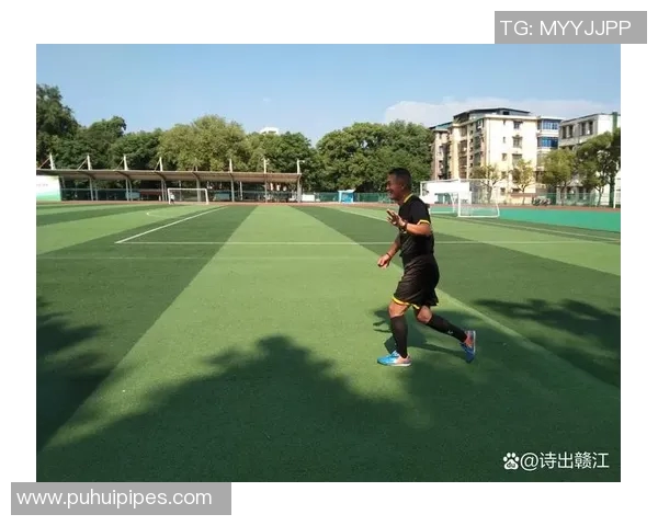 北京足球队的崛起之路：从默默无闻到赛场英雄的成长历程