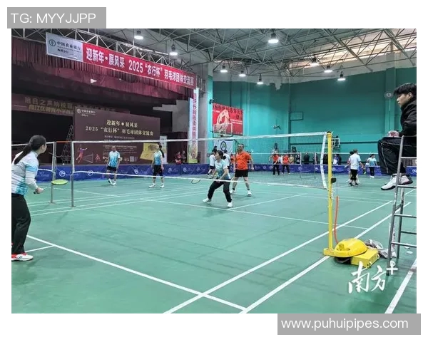 武汉羽毛球队与成都羽毛球队赛后复盘团队协作的成功与不足分析